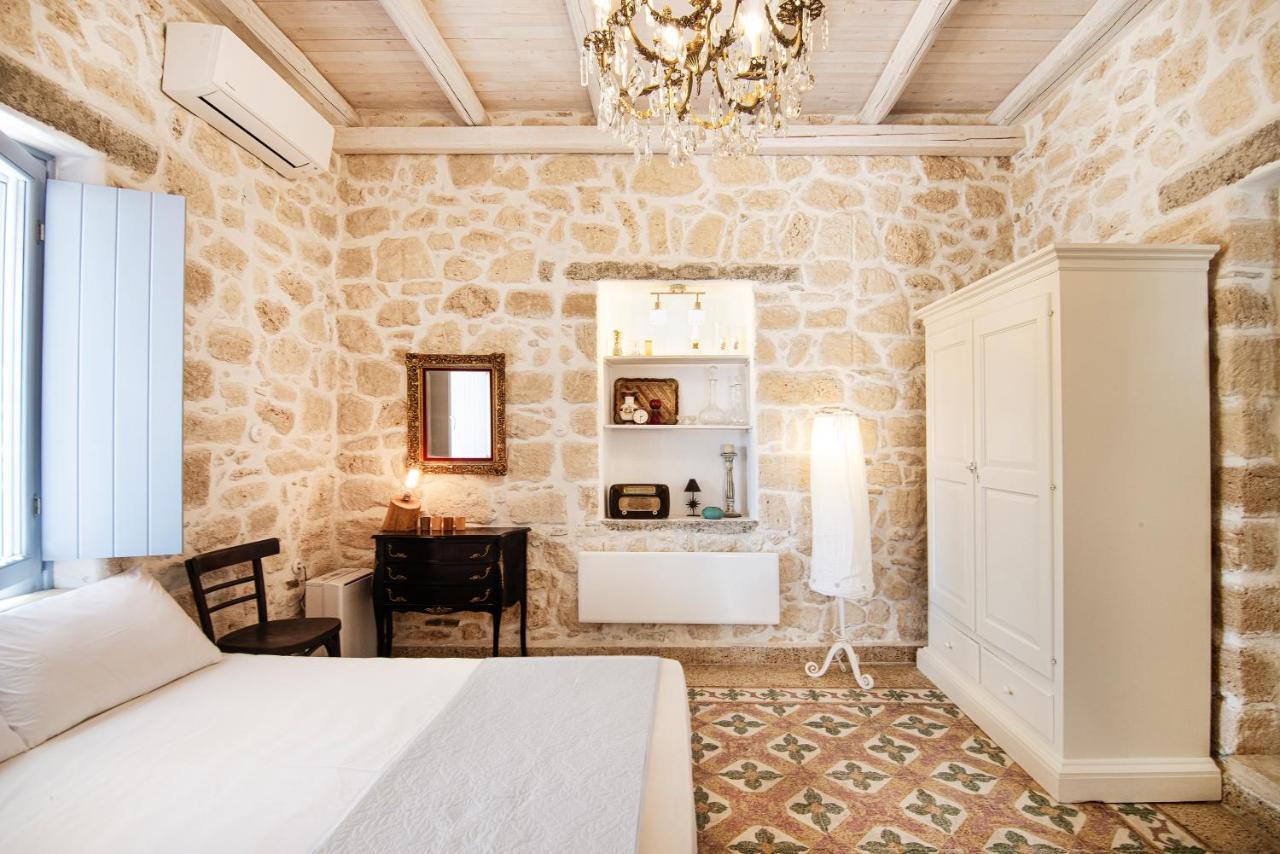 Terra E Sole Spa Suite Aegina Vathí Extérieur photo